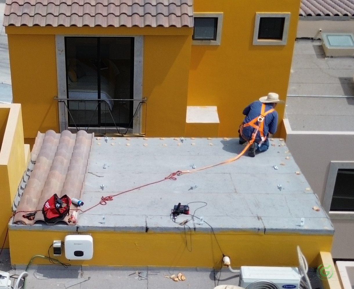 Sistema fotovoltaico interconectado en Coto Cantero